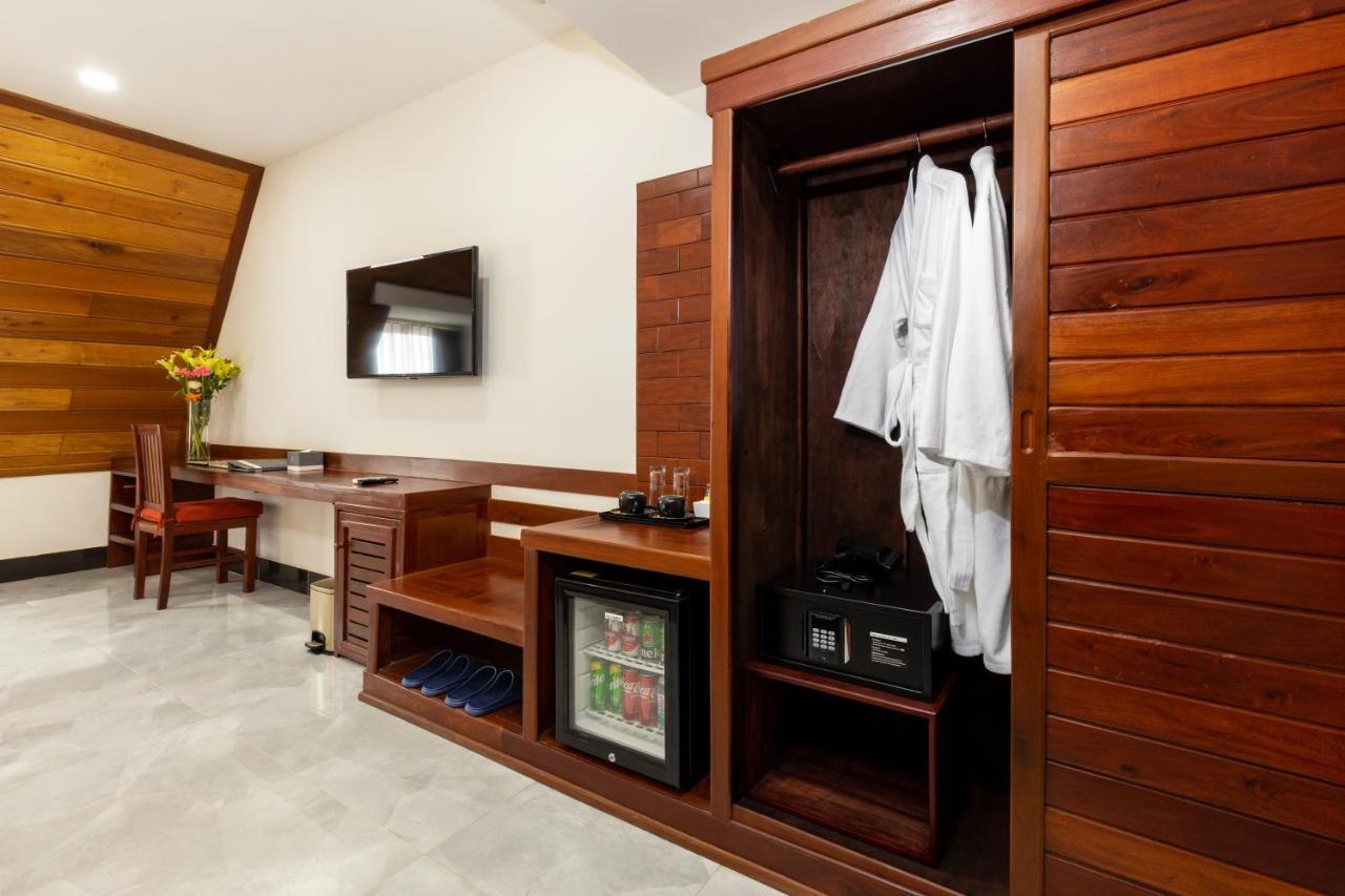 Blanc Smith Hotel Siem Reap Exterior photo