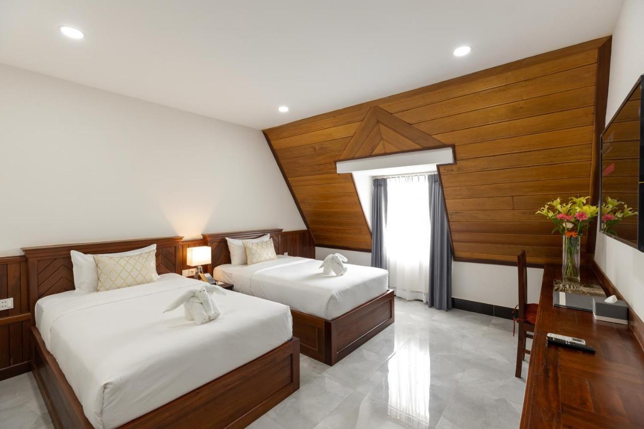 Blanc Smith Hotel Siem Reap Exterior photo